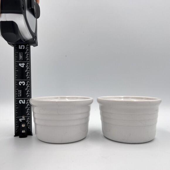 Vintage 2005 LE CREUSET Stoneware Ramekins 4 oz (150ml) White Set Of 2 - Picture 2 of 7